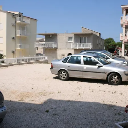 Lägenhet With A Parking Space - 6640