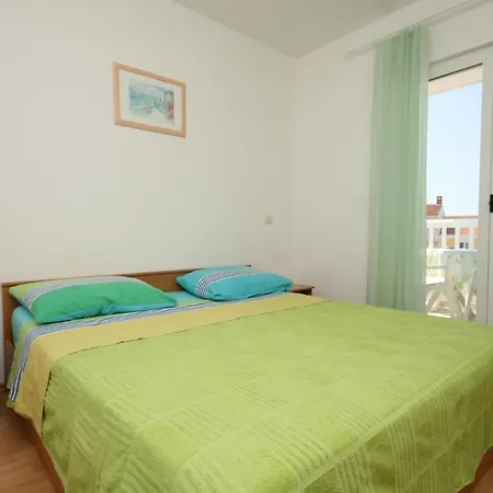 With A Parking Space - 6640 *