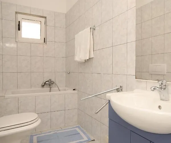 Appartement With A Parking Space - 6640 *