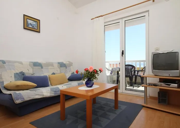 Appartement With A Parking Space - 6640 *