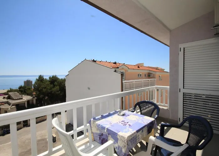 With A Parking Space - 6640 Appartement Makarska