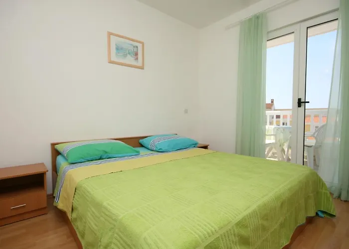 With A Parking Space - 6640 *